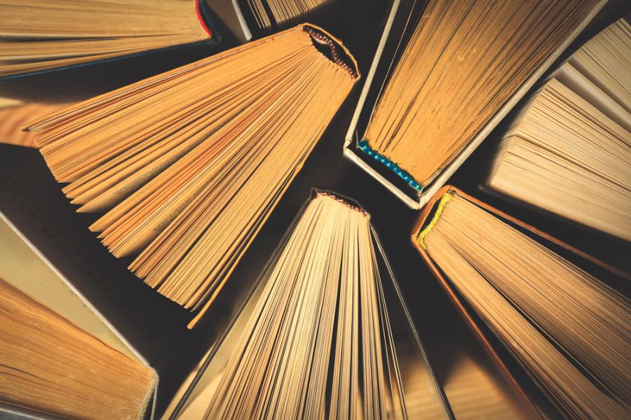 Тази книга пречиства водата