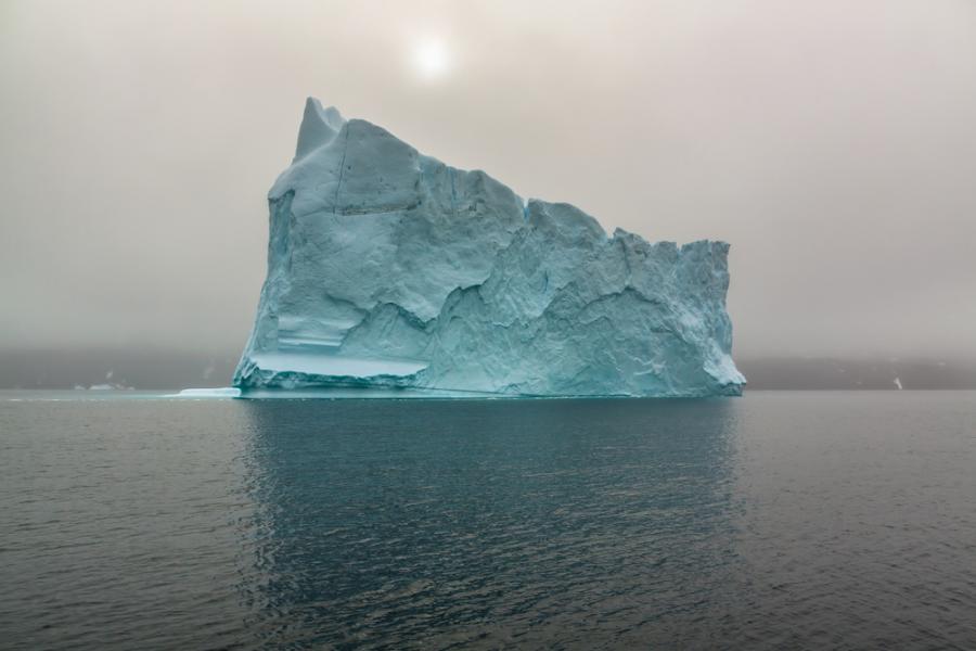 Огромен айсберг се отцепи от Антарктика