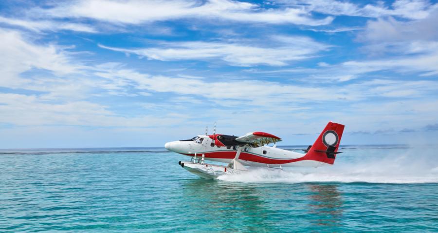 28 март 1910 г. - Анри Фабр осъществява първия успешен полет с хидроплан