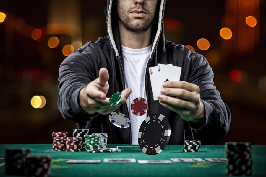 Изкуствен интелект победи някои от най-добрите покер играчи на света