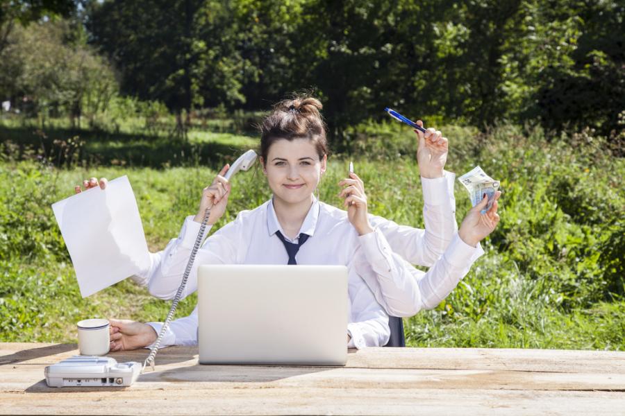 Популярният мит, че жените са по-добри в мултитаскинга, е разбит