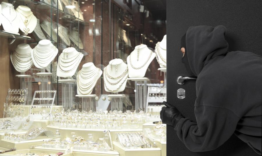 Видео: 10-те най-впечатляващи обира, заснети на камера