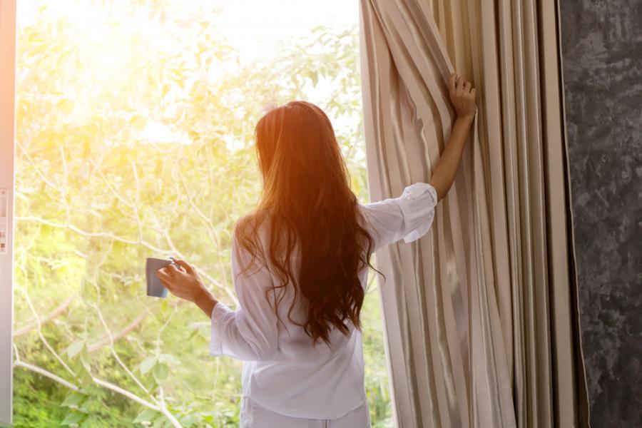 7 неща, които в никакъв случай не бива да правите веднага след събуждане