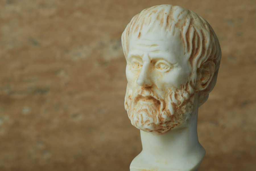 Според Аристотел има само 3 вида приятели на този свят