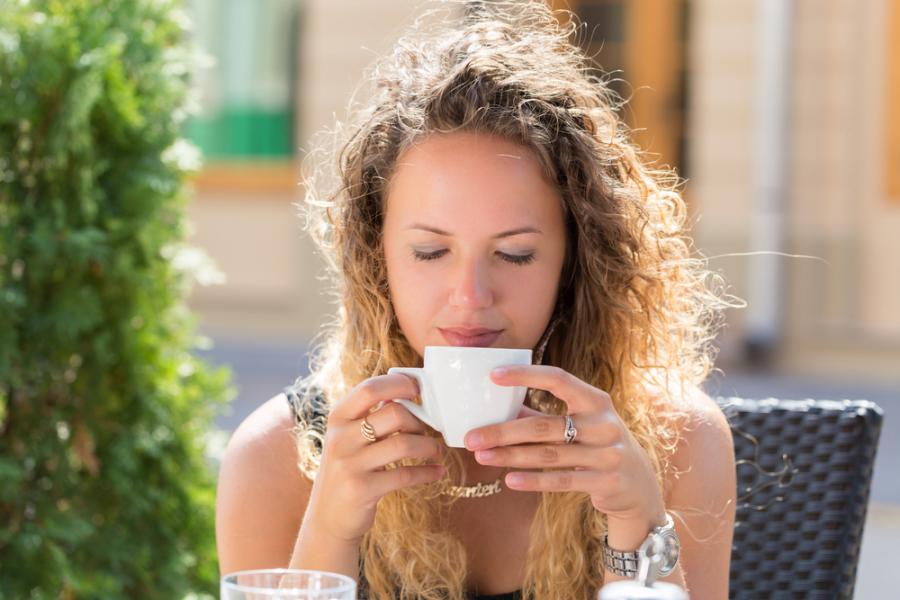 Ето защо трябва да пиете кафето си след 9.30 сутринта