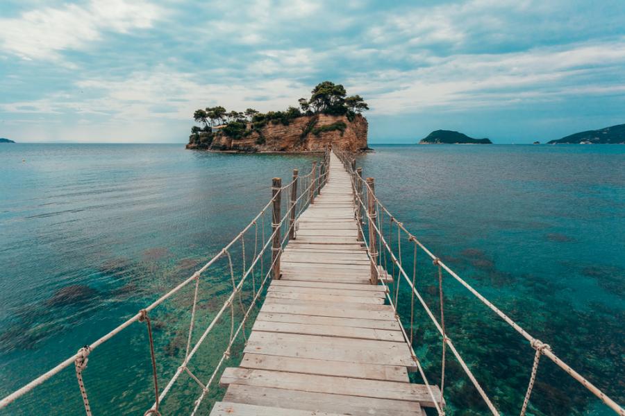 Никой не следва добрите примери