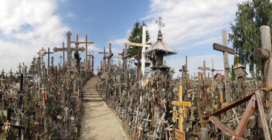 Хълмът на кръстовете