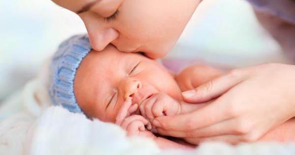 Усещане за празнота в корема По време на бременността бебето