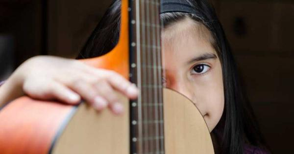 Слушането на китара може да бъде хипнотизиращо пише Life Hack Китарата