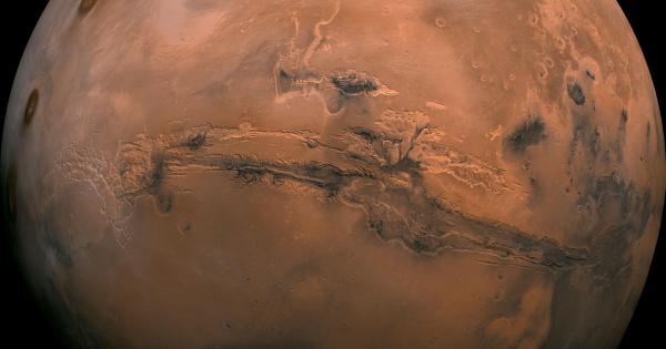 Десетилетия наред Марс нашият втори най близък космически съсед присъства в