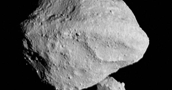 Малкият астероид посетен тази седмица от космическия апарат Луси на