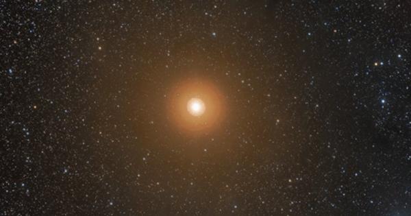 Днес Бетелгейзе е на прага на смъртта Червеният свръхгигант обаче