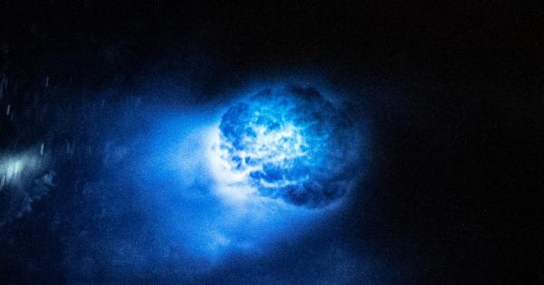 Астронавт намиращ се на борда на Международната космическа станция МКС