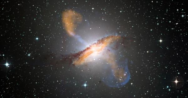 През 2016 г астрономите наблюдаваха как свръхнова избухва в близка