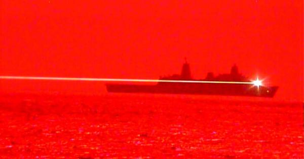 Лазерно оръжие което може да свали летящи дронове бе използвано