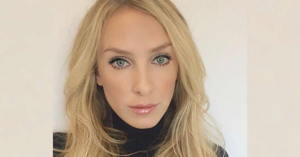 Жена с рядък родилен белег открива че е своя собствена