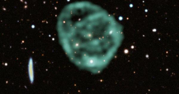 Благодарение на радио телескопите през последните десетилетия се натъкнахме на