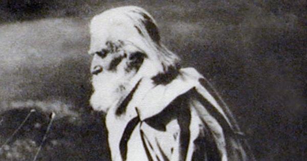 Петър Дънов e български философ основател на религиозно философско учение което се