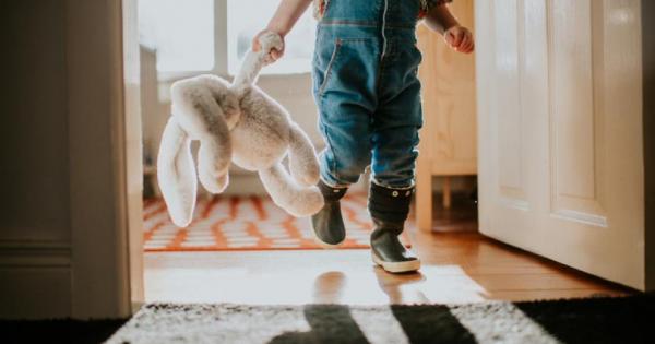 Нормално ли е детето да убие играчка докато играе Наскоро