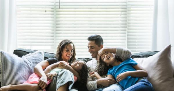 Вали трети ден Мрачно е Всичко наоколо е наситено с