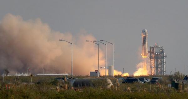 Джеф Безос основателят на Amazon и най богатият човек в света