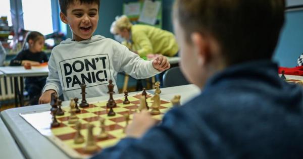 Обикновено родителите започват да си задават въпроса как да научат