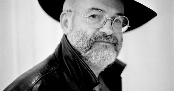 Не случайно Тери Пратчет е любим автор на милиони Неговите