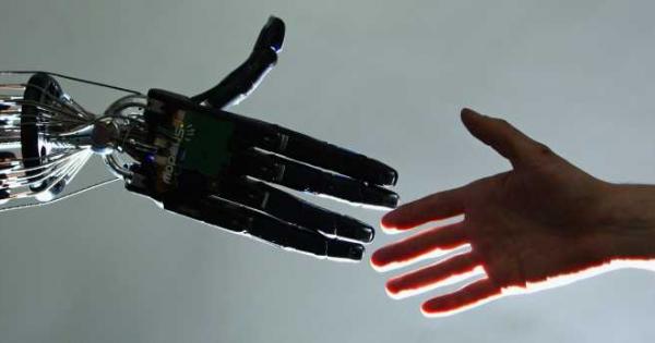 Робот с образ на жена е новият служител в правителствена