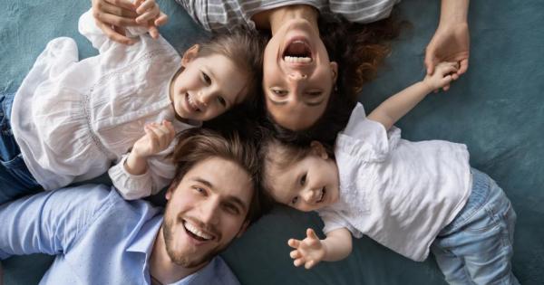 Прекрасно е когато децата в семейството са почти на една