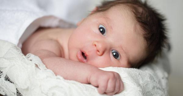 Още от втората седмица на бременността очите на ембриона започват