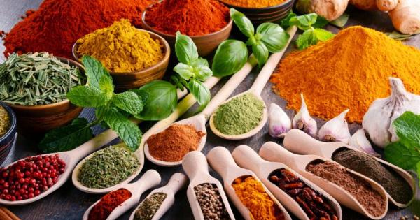 Всяка домакиня знае че подправките правят храната не само по ароматна