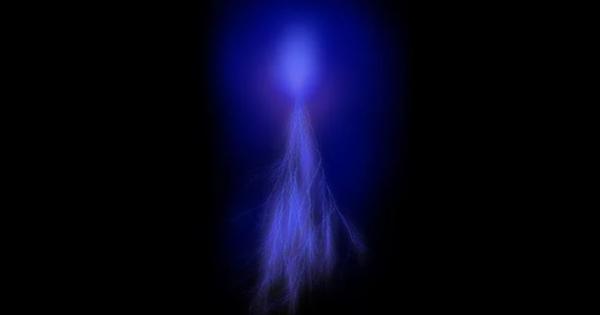 Космическият апарат Джуно на NASA засне цветни изблици на електричество наподобяващо светкавица