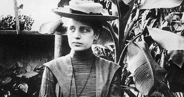 Роденият в Австрия физик Лиза Майтнер публикува своето откритие ядрото