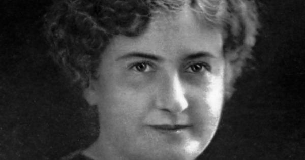 Мария Монтесори е един от малкото педагози които успяват да