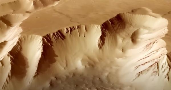 Снимка: Красива визуализация показва как би изглеждал един полет над Марс