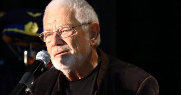 Ние хората
Ние се раждаме… Ние живеем…
Мразим и плачем… Любим и