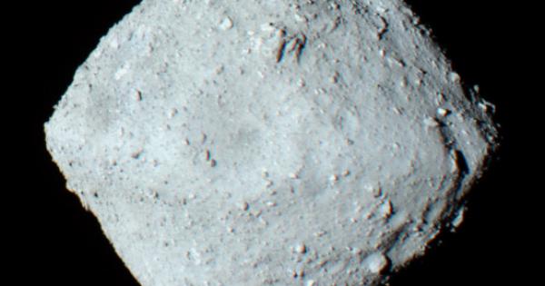 Проби от астероида Рюгу разкриват важна информация за историята на