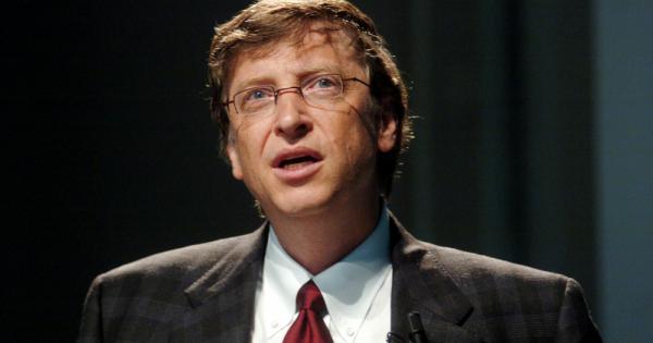 През 2015 г съоснователят на Microsoft Бил Гейтс изнася 8 минутна