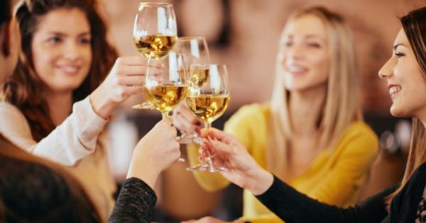 Харесва ли ви да се виждате с приятелки Е сега