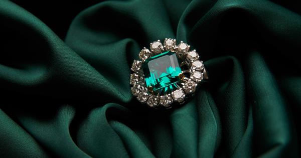 Сребро злато перли или камъни Тук ще ви разкрием какви украшения