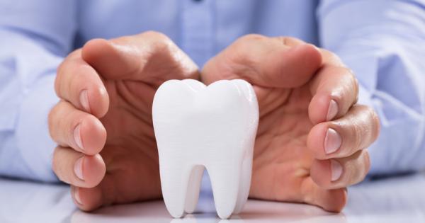 1 Най скъпият зъб продаден на търг принадлежал на Исак Нютон