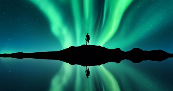 Танцуващите светлинки на полярните сияния представляват един от най красивите небесни