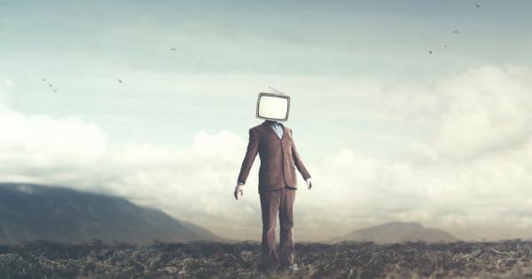 Американският лингвист политически есеист и философ Ноам Чомски дълго време продължава