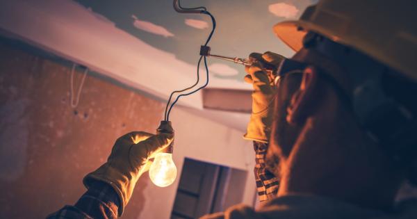 Трима мъже спорят чия професия е по древна Строителят Нашата професия е