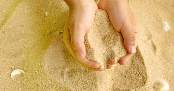 В часа по философия професорът застана на катедрата изпълнена с