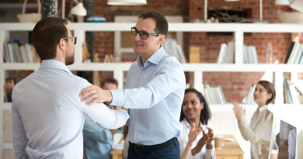 Поведението е половината от въздействието На думите и делата остава