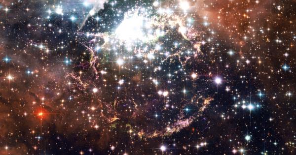 Учени откриха в пространство между звездите – и по специално в