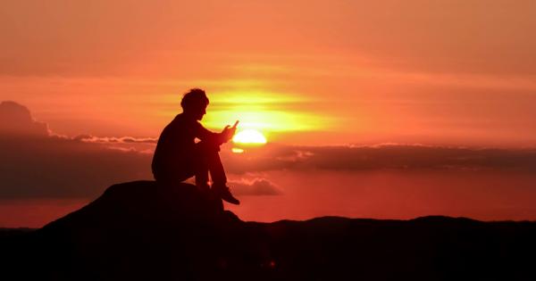 Бавно научавам че не трябва да реагирам на всичко което