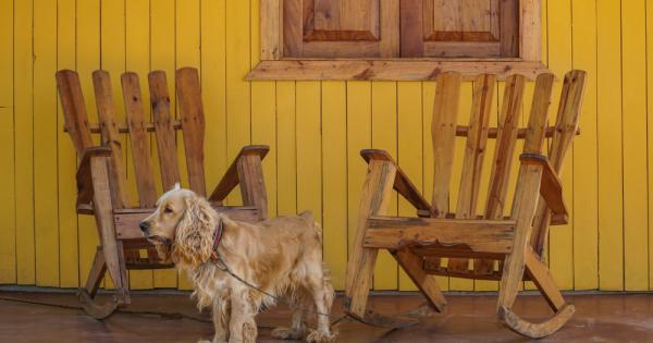 Веднъж един човек минал покрай една къща и видял следната