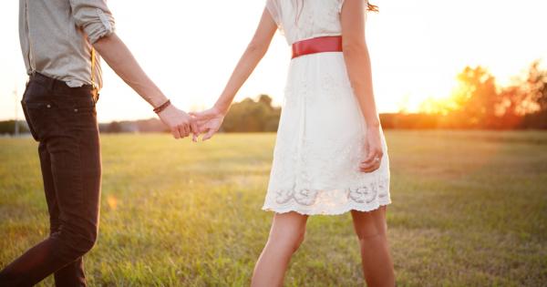 Обръщали ли сте някога внимание как се разхождате заедно Например